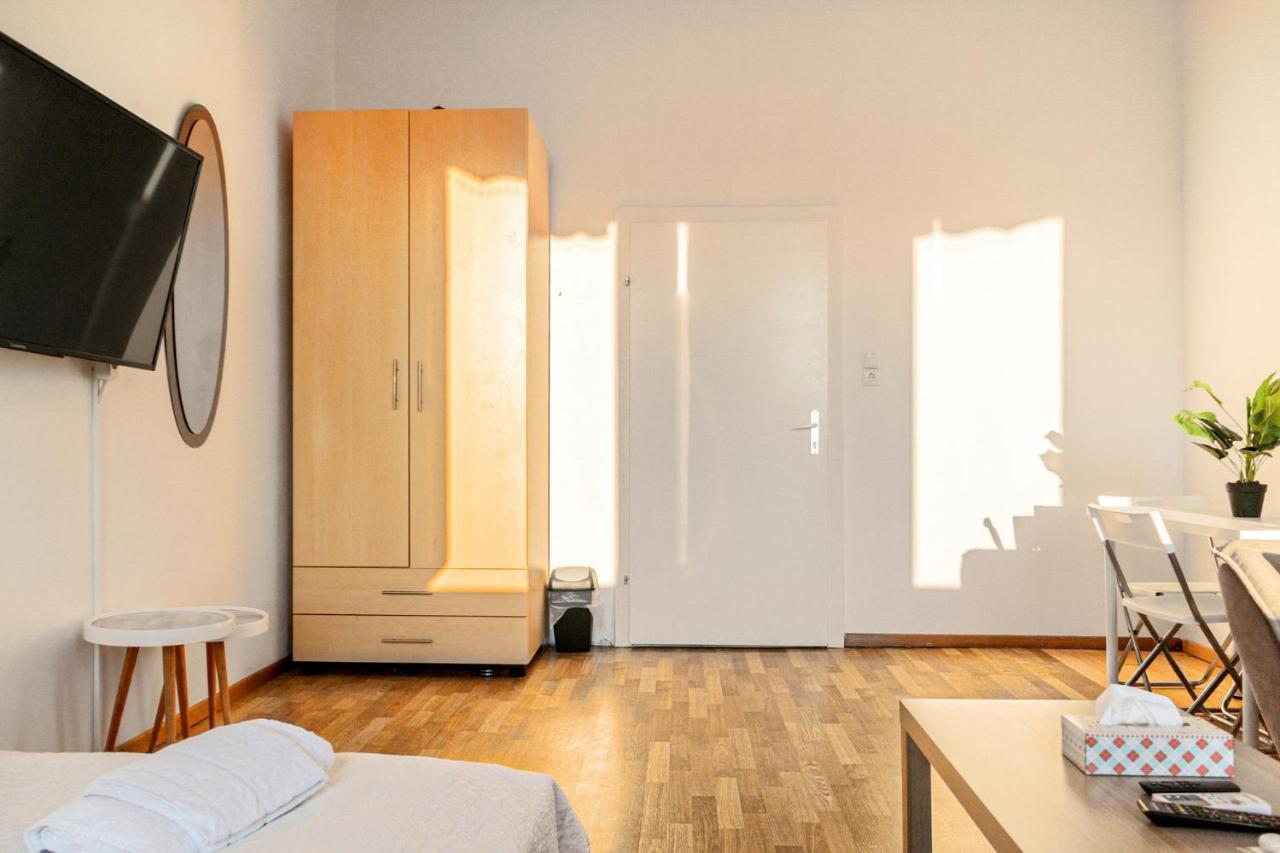 Joyful 2Br Apt. @ Millenium Tower And The Danube Wenen Buitenkant foto